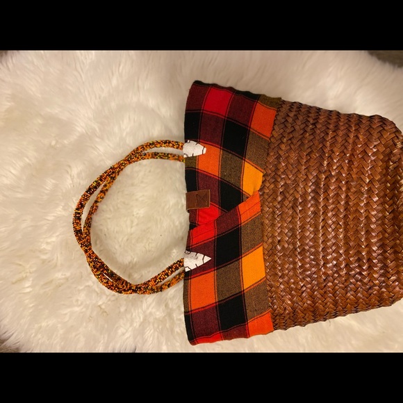 Basket Handbag - Picture 3 of 3